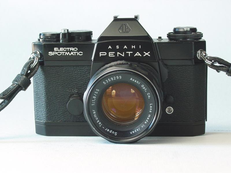 Asahi Pentax Electro-Spotmatic with Super-Takumar 1:1.8/55mm - Click to Enlarge